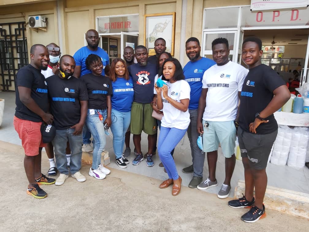 ISMIS Members in a pose with Ghanaian ex-black stars footballer Laryea Kingson after a donation exercise to Lekma Hospital in Teshie